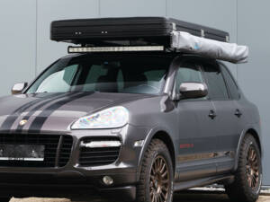 Image 14/75 of Porsche Cayenne GTS (2009)