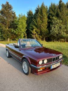 Immagine 4/15 di BMW 325i (1987)