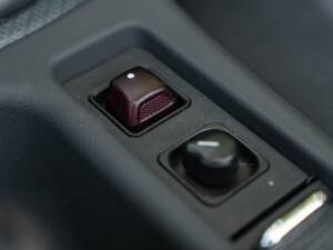Immagine 42/50 di Mercedes-Benz SLK 200 (1997)