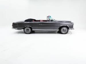Bild 5/15 von Mercedes-Benz 220 SE b (1963)