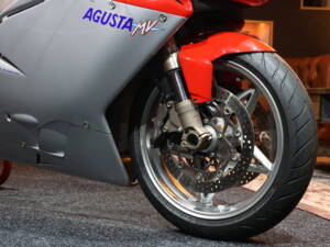 Image 12/36 of MV Agusta DUMMY (2004)