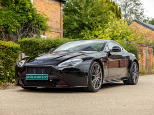 Afbeelding 28/69 van Aston Martin V12 Vantage S (2017)