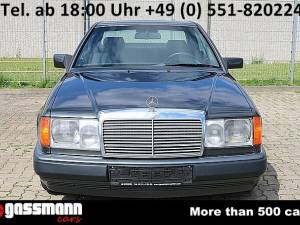 Imagen 2/15 de Mercedes-Benz 230 CE (1992)