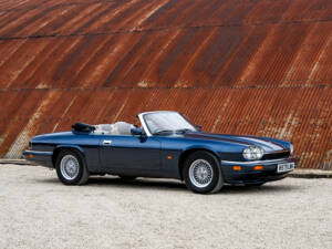 Image 8/38 of Jaguar XJS 4.0 (1995)