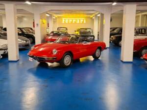 Image 4/43 of Alfa Romeo Spider Veloce 2000 (1982)