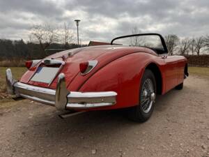 Image 8/77 of Jaguar XK 150 3.4 S OTS (1958)