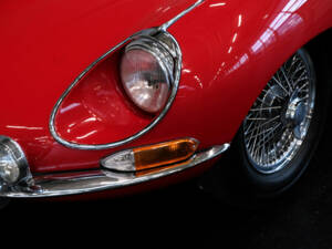 Imagen 12/23 de Jaguar E-Type 4.2 (1967)