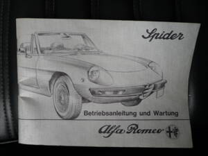 Image 10/36 of Alfa Romeo 2000 Spider Veloce (1982)