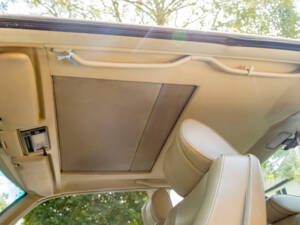 Image 8/50 of Mercedes-Benz 500 SEC (1989)