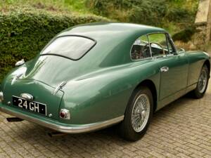 Image 6/18 of Aston Martin DB 2 (1953)