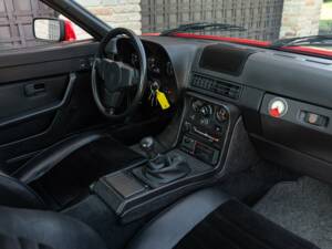 Image 25/50 of Porsche 924 (1983)