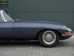 Imagen 10/50 de Jaguar E-Type 4.2 (1965)