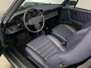 Image 24/41 of Porsche 911 SC 3.0 (1982)