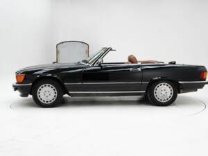 Immagine 8/15 di Mercedes-Benz 560 SL (1986)