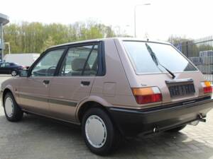 Image 4/7 de Toyota Corolla Compact (1985)