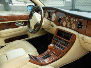 Image 10/40 of Bentley Arnage Green Label (1999)