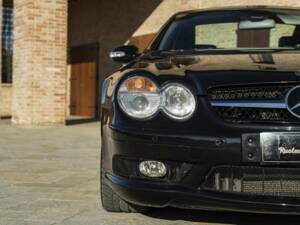 Imagen 31/50 de Mercedes-Benz SL 55 AMG (2002)