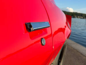 Image 43/100 of Chevrolet Camaro (1970)