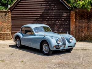 Image 13/50 of Jaguar XK 140 FHC (1955)