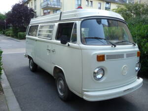 Image 9/126 of Volkswagen T2b Westfalia (1973)