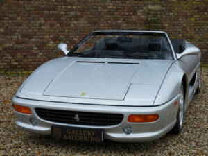 Image 20/50 de Ferrari F 355 Spider (1999)