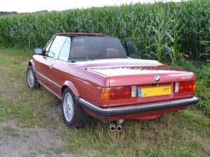 Immagine 2/13 di BMW 325i (1986)