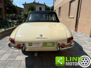 Imagen 5/10 de Alfa Romeo 1300 Spider Junior (1968)