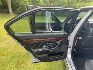 Afbeelding 24/29 van BMW 740d (2000)