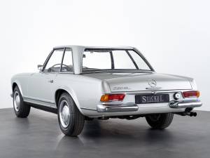 Image 7/14 de Mercedes-Benz 230 SL (1965)
