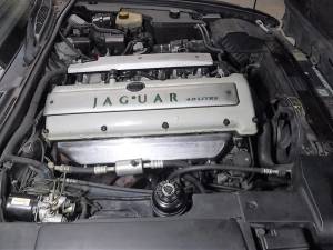 Image 46/50 of Jaguar XJ 6 4.0 Sport (1995)
