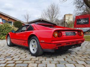 Image 4/19 de Ferrari 208 GTS Turbo (1988)