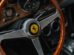 Image 28/43 of Ferrari 365 GTC (1969)