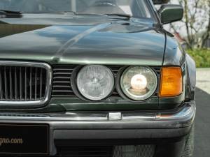 Immagine 10/34 di BMW 750iL (1989)