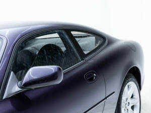 Image 22/26 of Jaguar XK8 4.0 (1999)