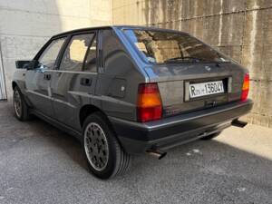 Image 4/35 of Lancia Delta HF Integrale 16V (1990)