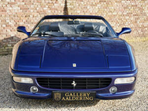 Immagine 5/50 di Ferrari F 355 Spider (2000)