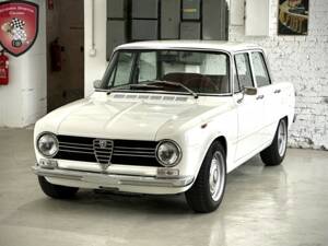 Bild 66/69 von Alfa Romeo Giulia Nuova Super 1600 (1975)