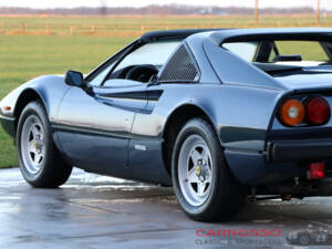 Image 17/50 of Ferrari 308 GTS Quattrovalvole (1985)