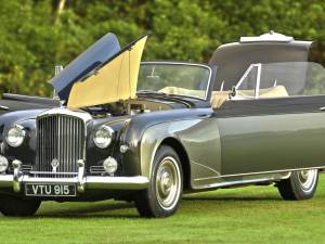 Immagine 25/50 di Bentley S 1 Continental DHC (1955)