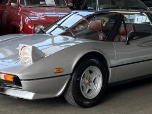 Image 2/37 de Ferrari 308 GTSi (US) (1980)