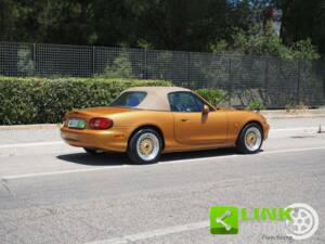 Afbeelding 2/10 van Mazda MX-5 1.6 (2000)