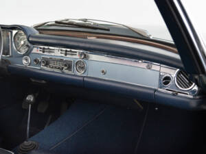 Image 38/48 of Mercedes-Benz 280 SL (1968)