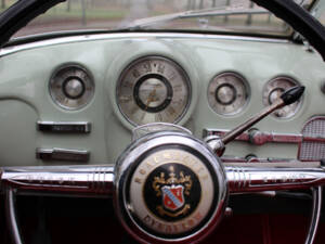 Image 15/27 of Buick Roadmaster (1949)