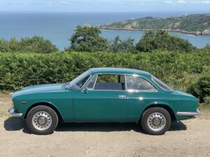 Immagine 2/12 di Alfa Romeo Giulia GT 1300 Junior (1969)