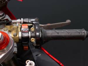 Immagine 33/50 di Ducati DUMMY (1994)