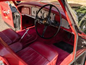 Image 4/21 of Jaguar XK 150 SE FHC (1958)