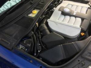 Bild 22/32 von Volkswagen Passat 4.0 W8 (2002)