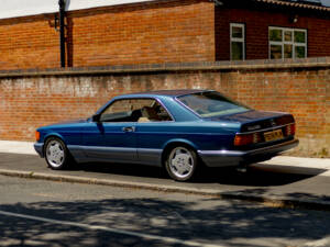 Image 41/50 of Mercedes-Benz 500 SEC (1989)