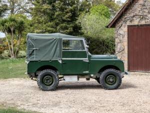 Image 3/34 of Land Rover 86 (1953)