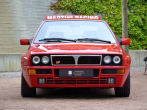 Image 3/19 of Lancia Delta HF Integrale Evoluzione I (1992)